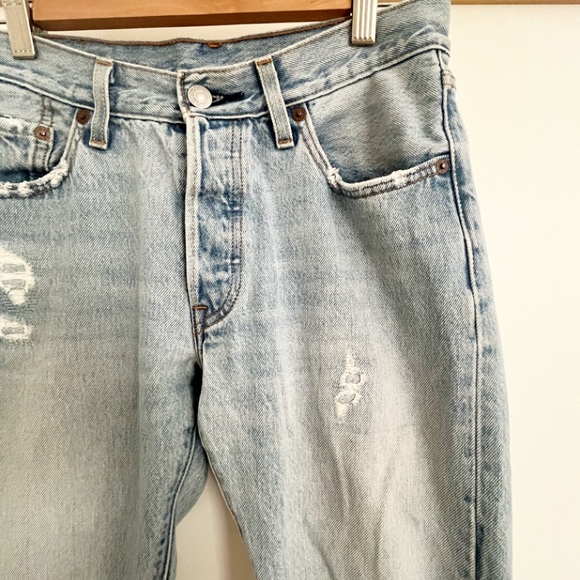 Classic Levi’s 501 Denim Jeans Distressed Size 25x32 - Picture 4 of 11